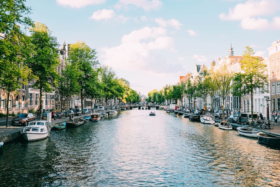 Amsterdam in 3 Days: Canals, Museums, and the Booking Problem